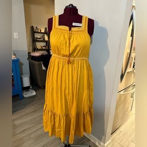 Old Navy Yellow Dress, Maxi Tiered skirt and elastic waist